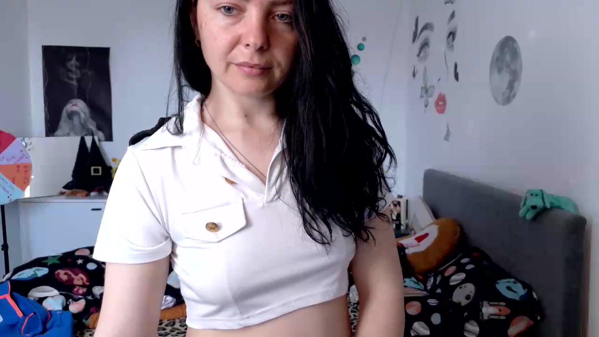 Gallery image thumbnail from YreneA's myfreecams stream on, 05/13/2026, 06:26 image 12 of 20