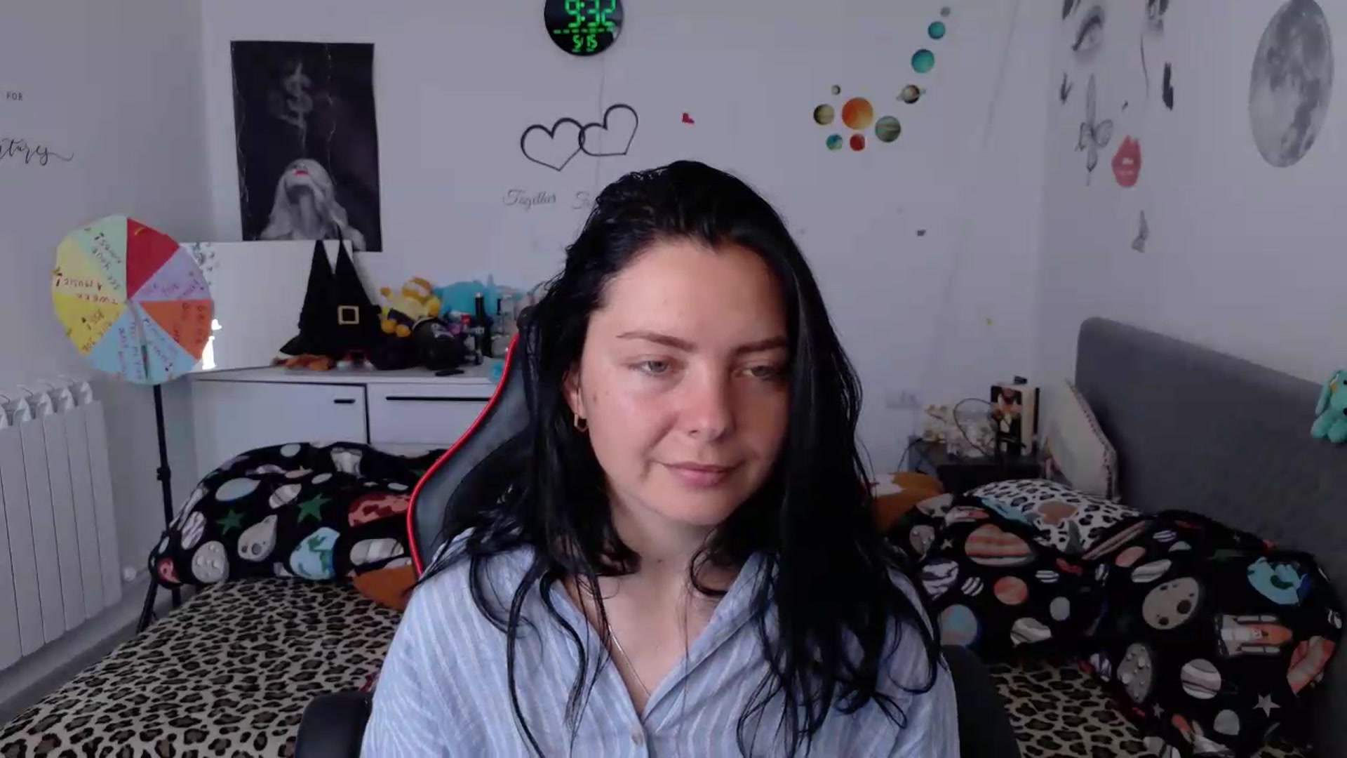 Gallery image thumbnail from YreneA's myfreecams stream on, 05/15/2026, 07:05 image 10 of 20
