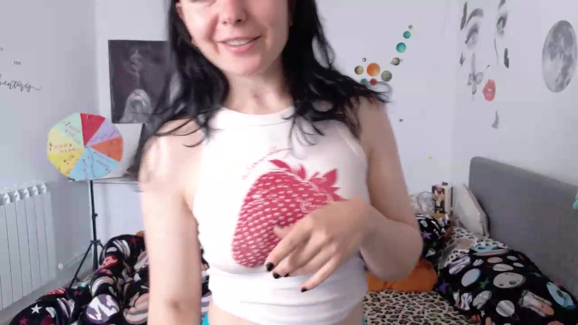 Gallery image thumbnail from YreneA's myfreecams stream on, 05/18/2026, 06:47 image 5 of 20
