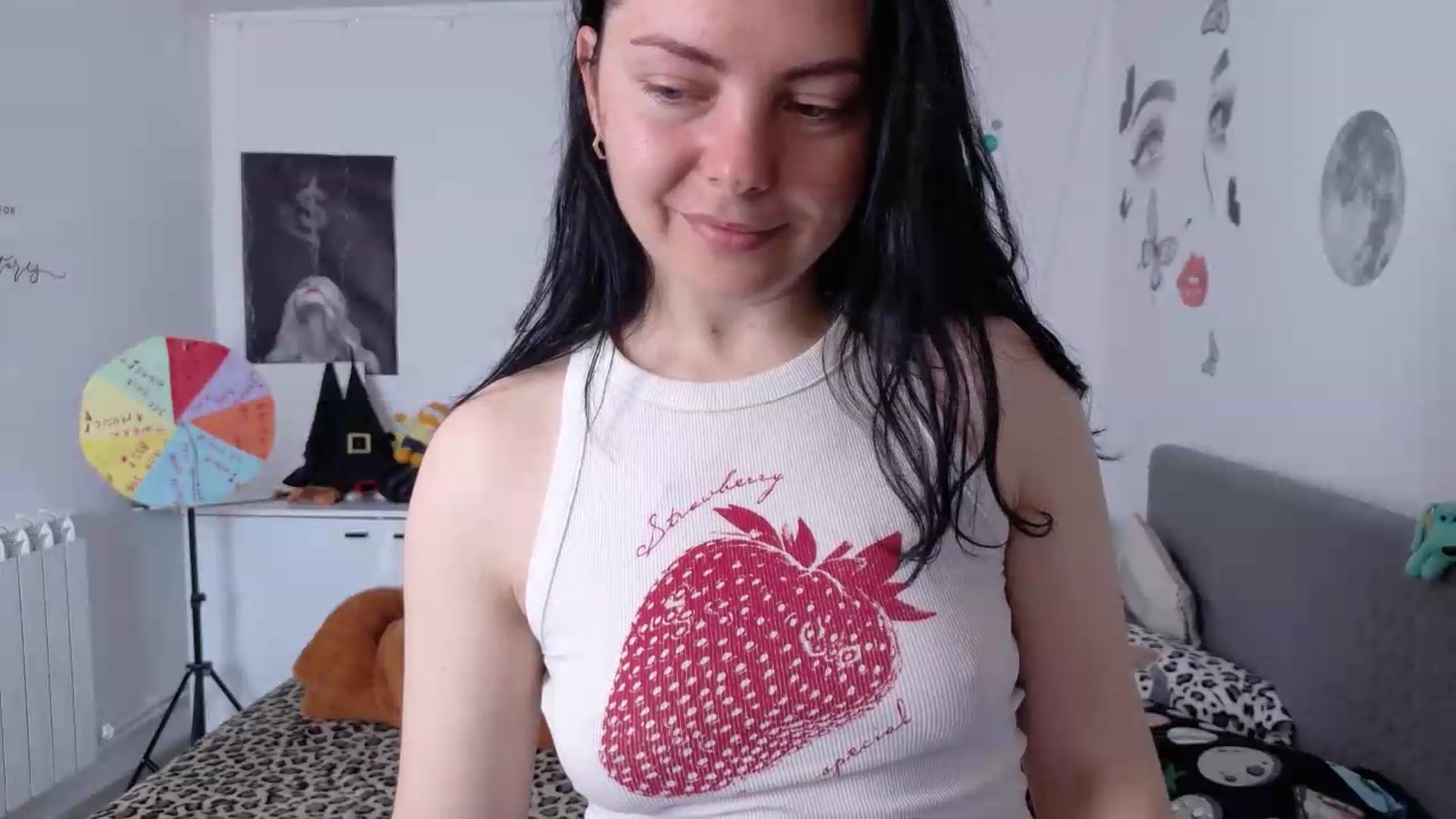 Gallery image thumbnail from YreneA's myfreecams stream on, 05/18/2026, 06:47 image 15 of 20