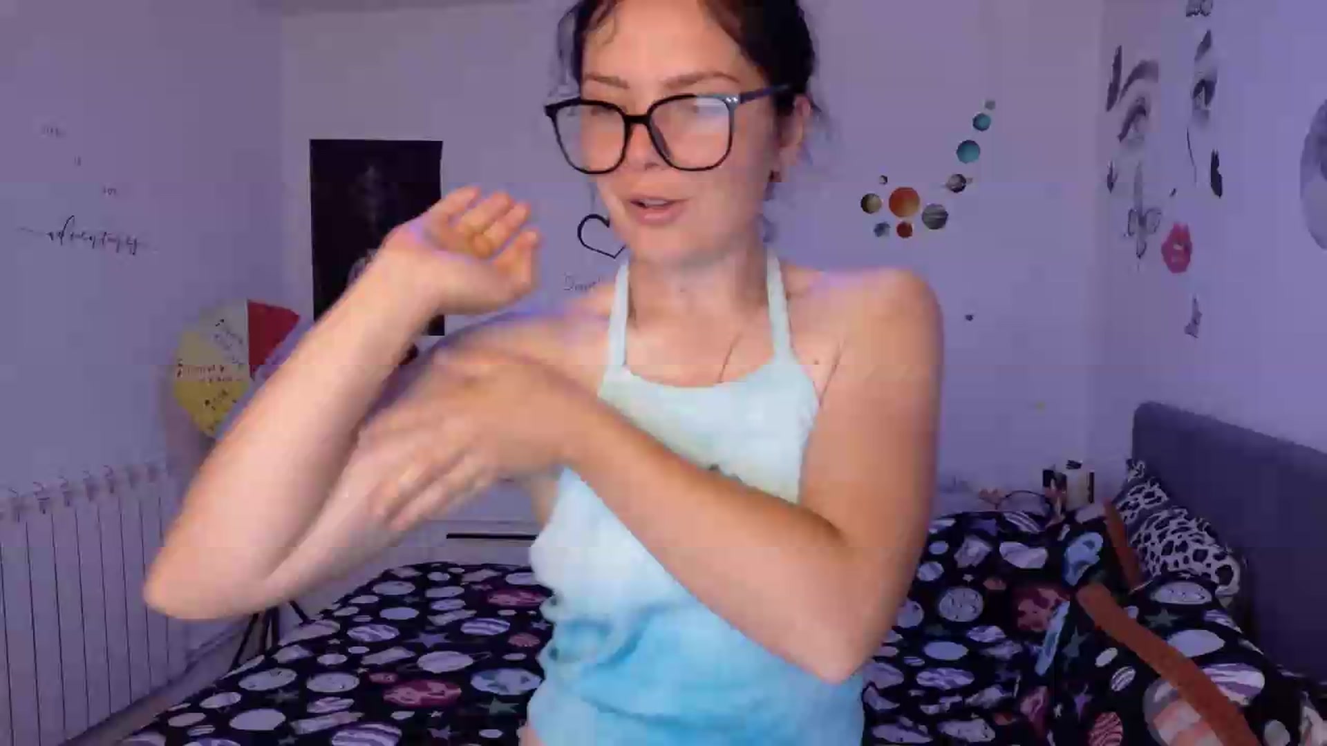 Gallery image thumbnail from YreneA's myfreecams stream on, 06/02/2026, 18:40 image 17 of 20