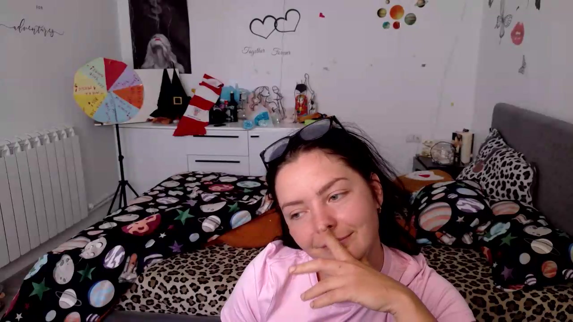 Gallery image thumbnail from YreneA's myfreecams stream on, 06/03/2026, 07:18 image 8 of 20