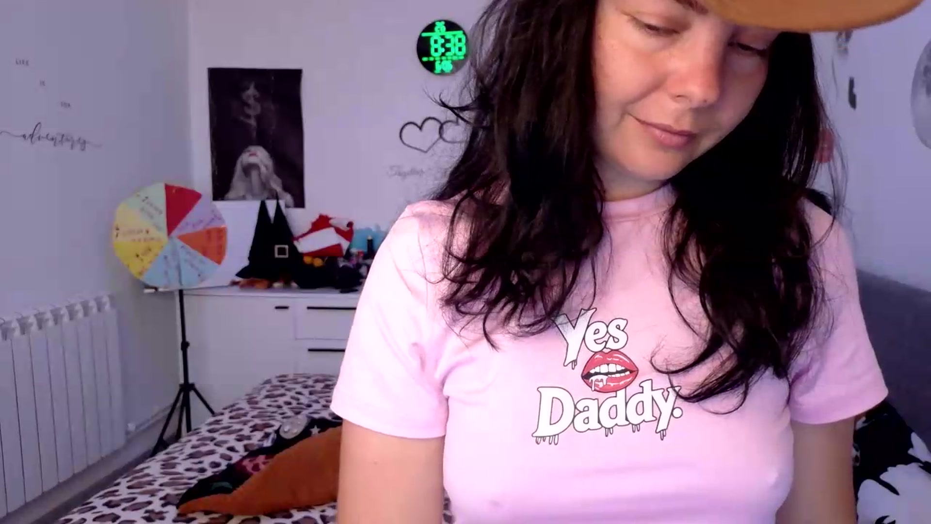 Gallery image thumbnail from YreneA's myfreecams stream on, 06/06/2026, 06:19 image 2 of 20