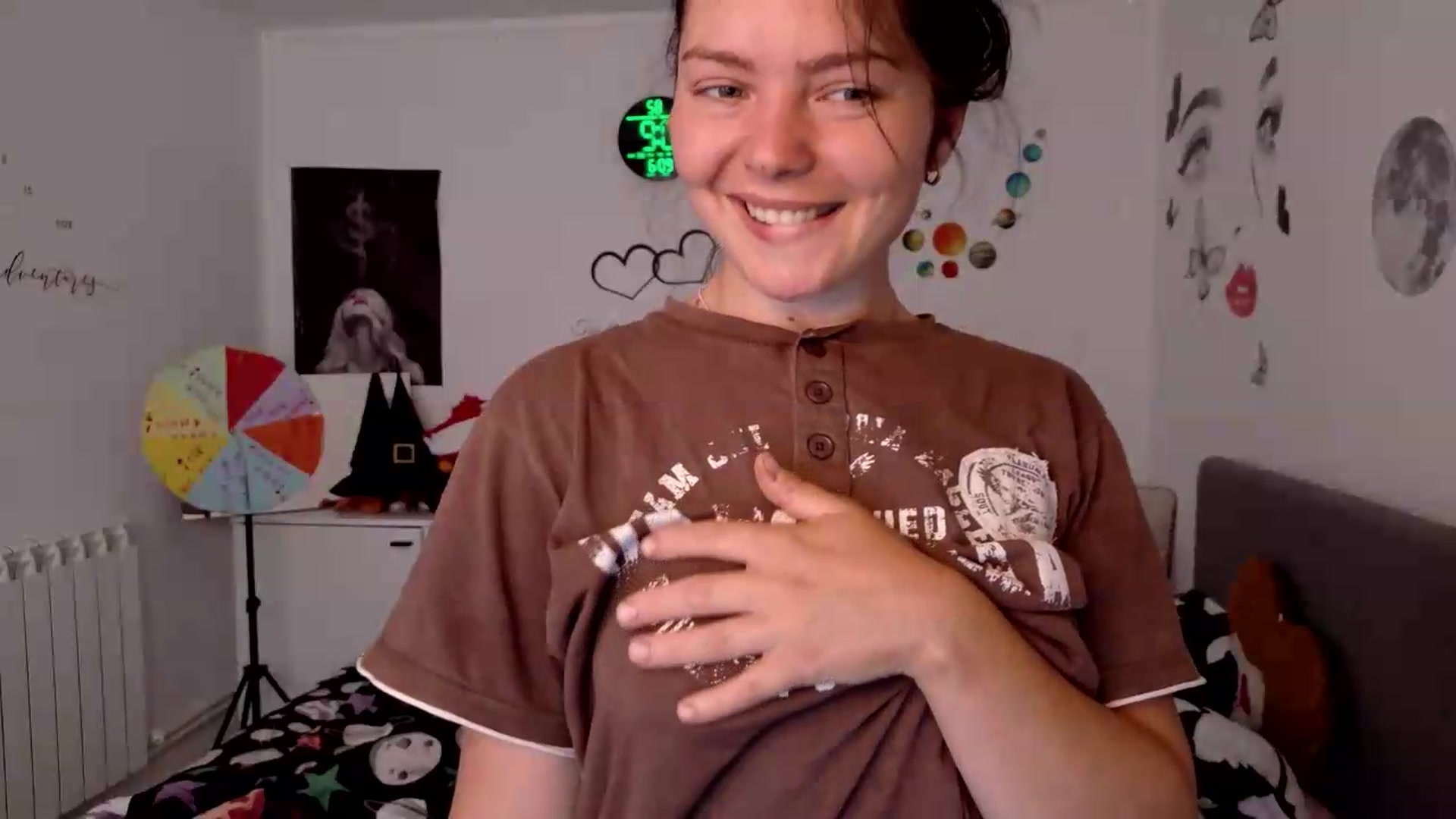 Gallery image thumbnail from YreneA's myfreecams stream on, 06/09/2026, 06:24 image 14 of 20