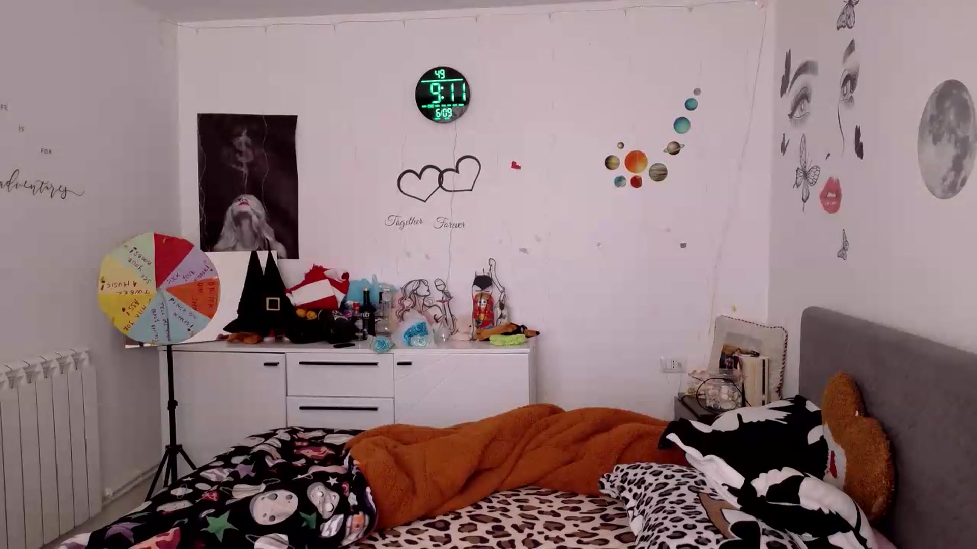 Gallery image thumbnail from YreneA's myfreecams stream on, 06/09/2026, 06:24 image 17 of 20