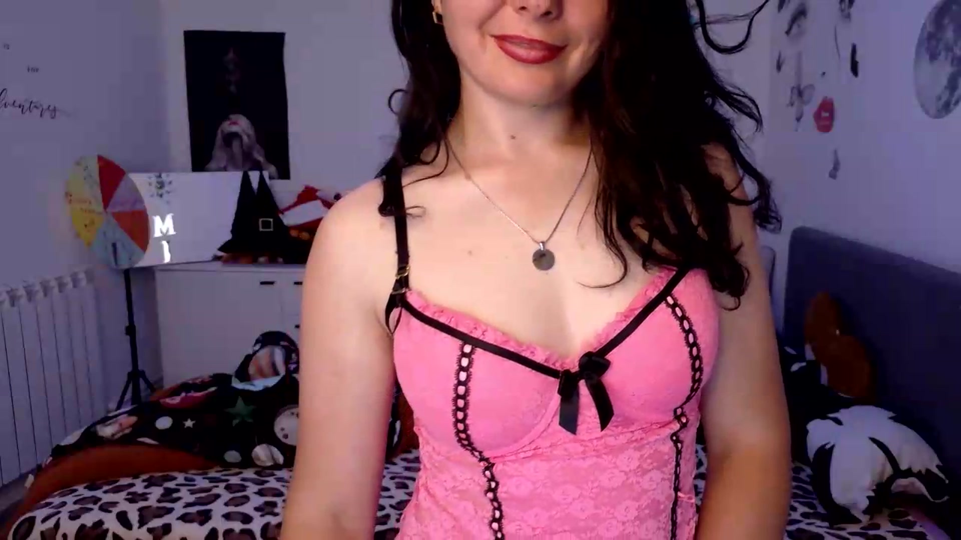 Gallery image thumbnail from YreneA's myfreecams stream on, 06/10/2026, 06:41 image 5 of 20