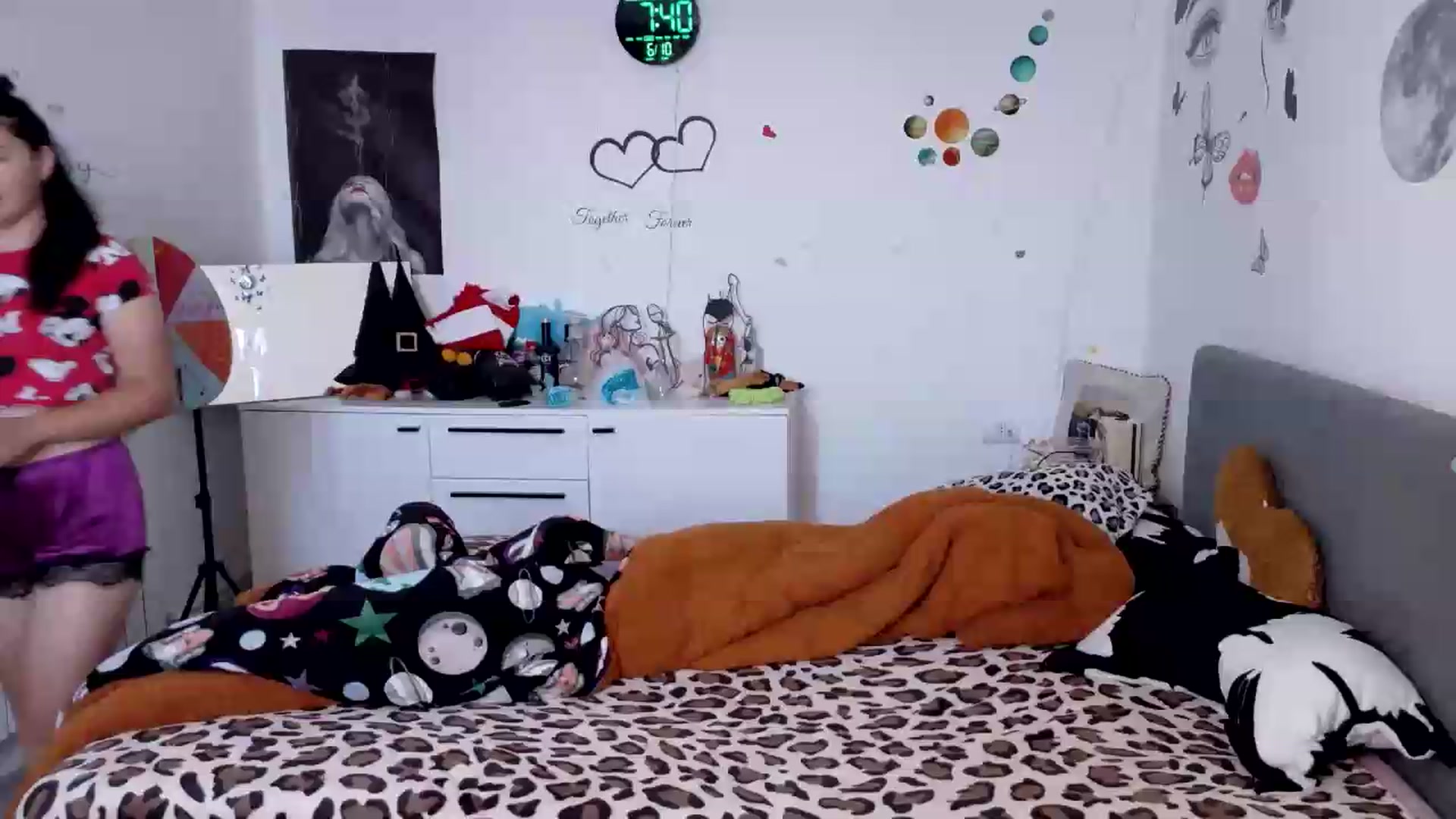 Gallery image thumbnail from YreneA's myfreecams stream on, 06/10/2026, 06:41 image 1 of 20