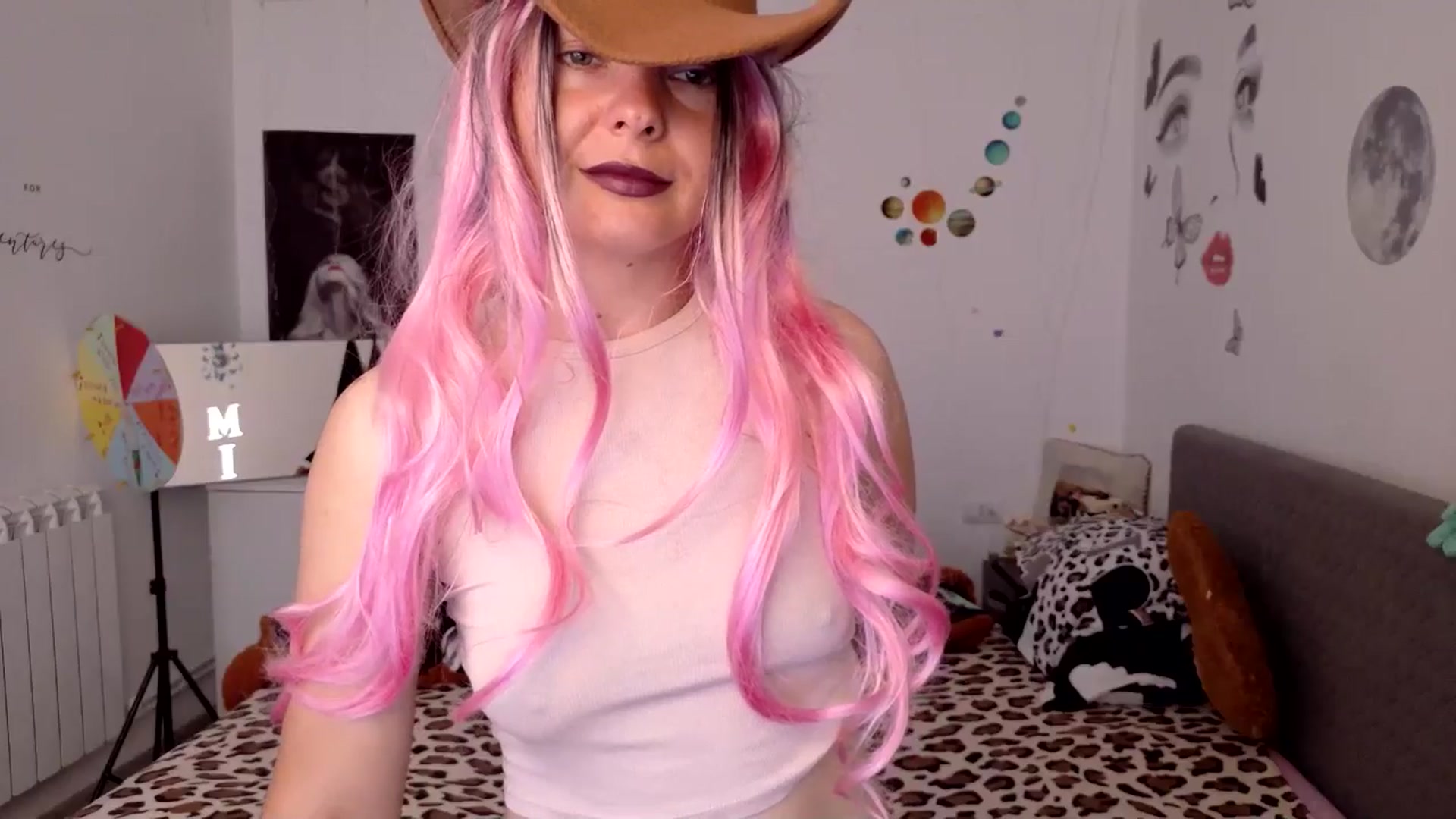 Gallery image thumbnail from YreneA's myfreecams stream on, 06/14/2026, 06:34 image 19 of 20