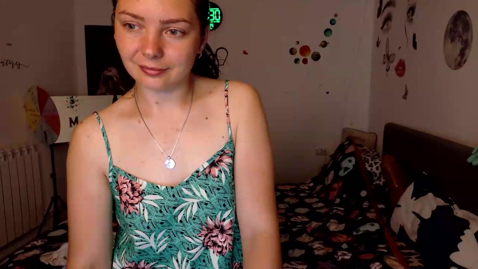 Gallery image thumbnail from YreneA's myfreecams stream on, 06/14/2026, 19:18 image 3 of 20