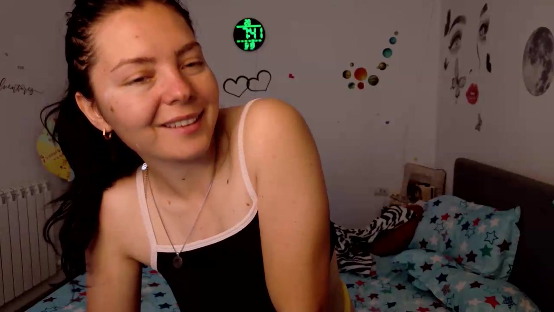 Gallery image thumbnail from YreneA's myfreecams stream on, 06/19/2026, 05:26 image 7 of 20