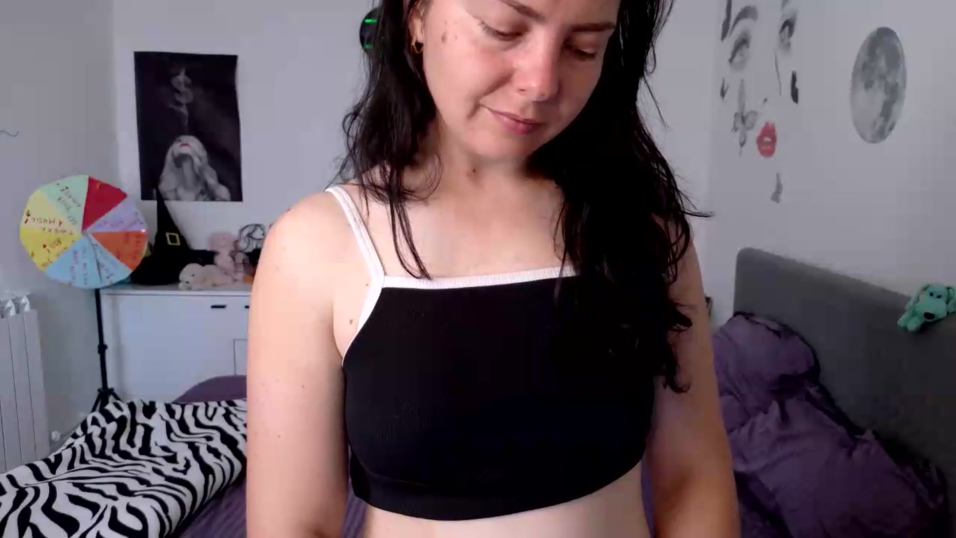 Gallery image thumbnail from YreneA's myfreecams stream on, 06/29/2026, 04:49 image 18 of 20