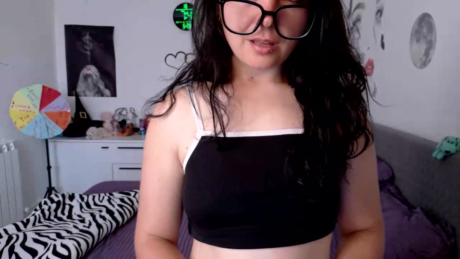 Gallery image thumbnail from YreneA's myfreecams stream on, 06/29/2026, 04:49 image 19 of 20