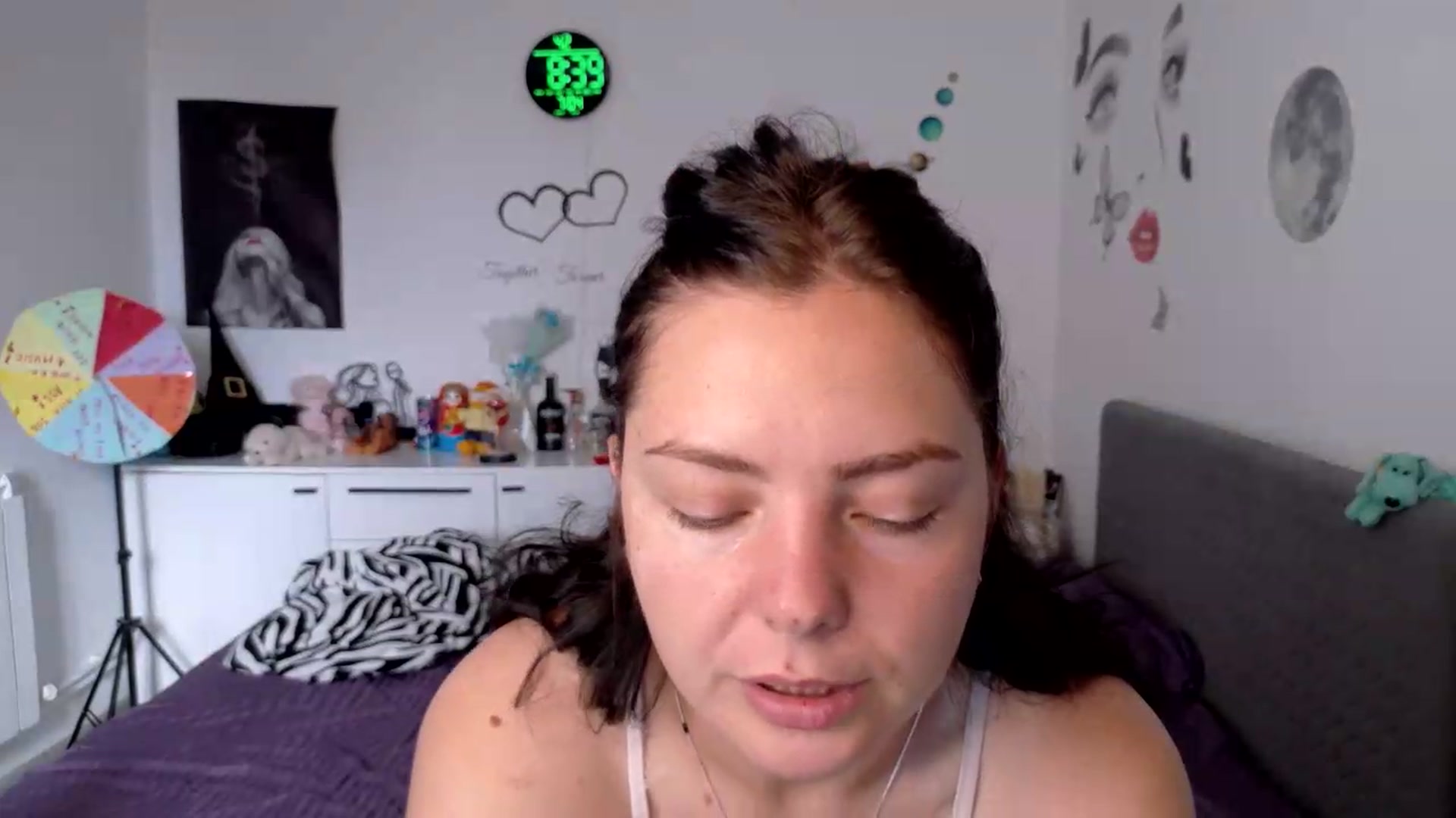 Gallery image thumbnail from YreneA's myfreecams stream on, 07/04/2026, 06:01 image 2 of 20