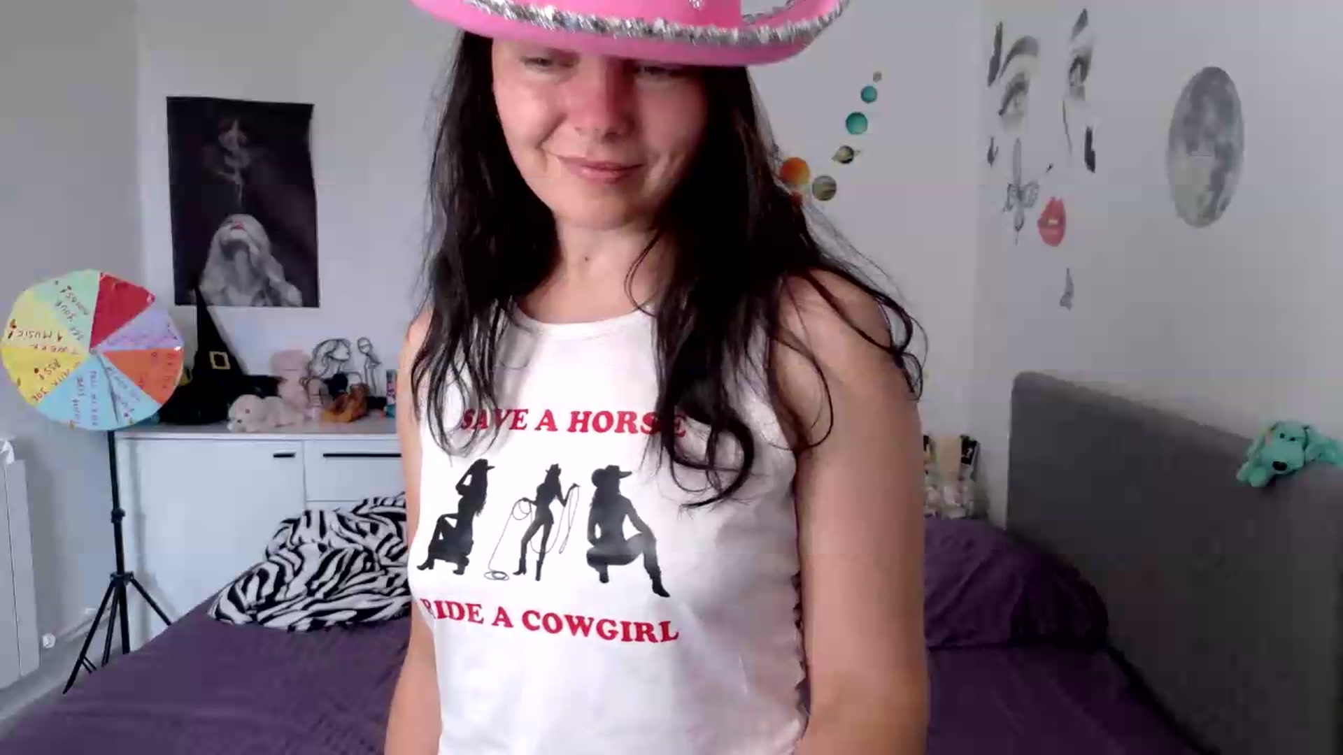 Gallery image thumbnail from YreneA's myfreecams stream on, 07/04/2026, 06:27 image 11 of 20