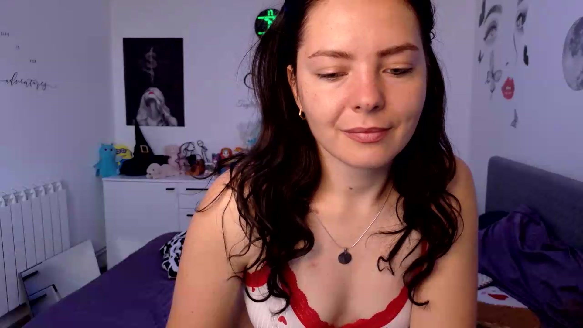Gallery image thumbnail from YreneA's myfreecams stream on, 07/10/2026, 05:34 image 7 of 20