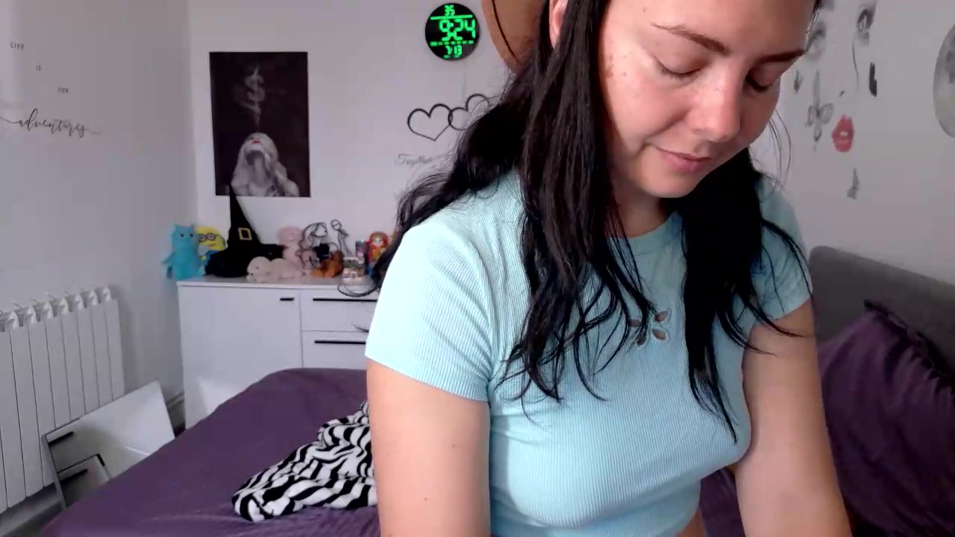 Gallery image thumbnail from YreneA's myfreecams stream on, 07/13/2026, 06:39 image 20 of 20