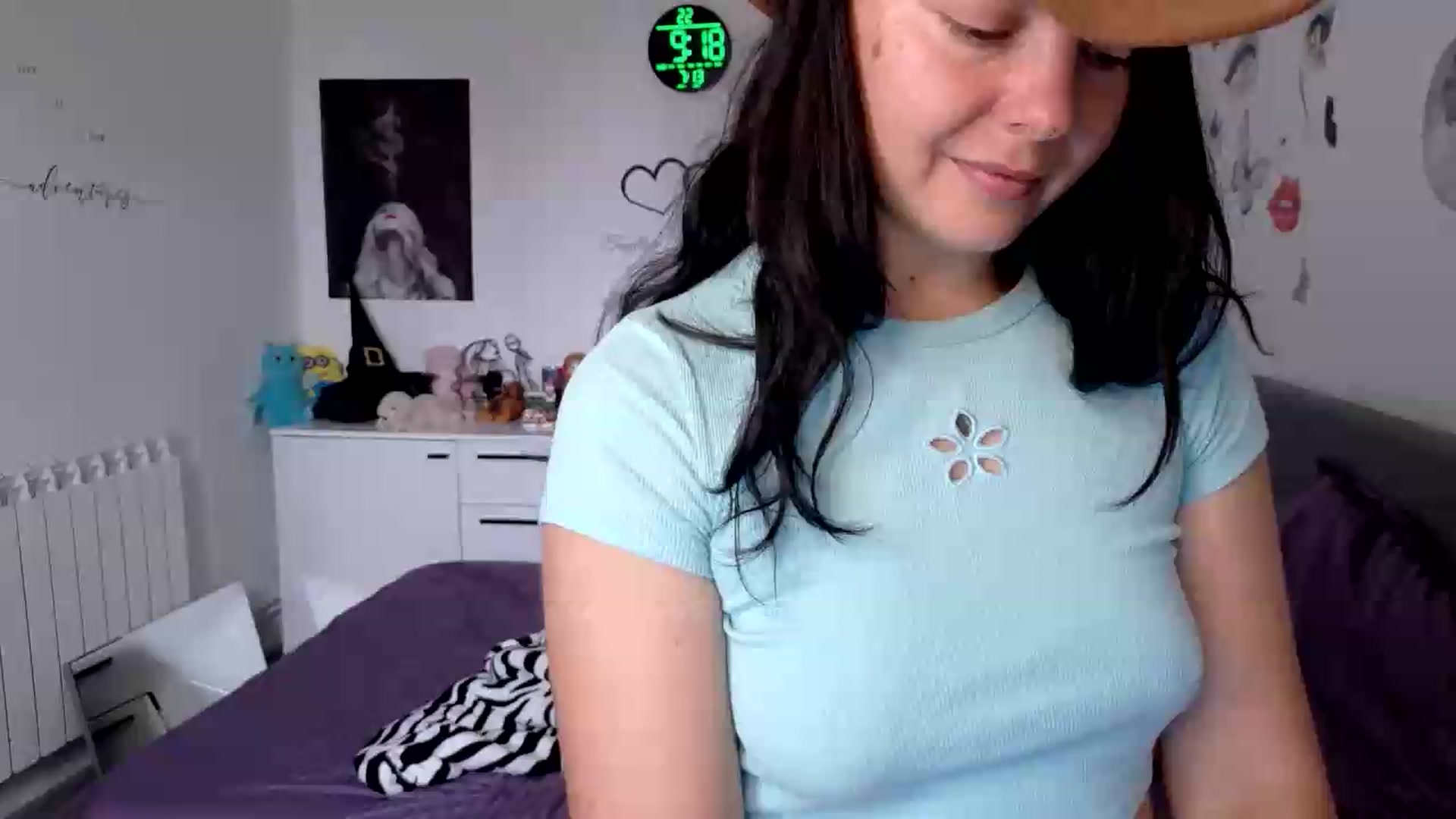 Gallery image thumbnail from YreneA's myfreecams stream on, 07/13/2026, 06:39 image 19 of 20
