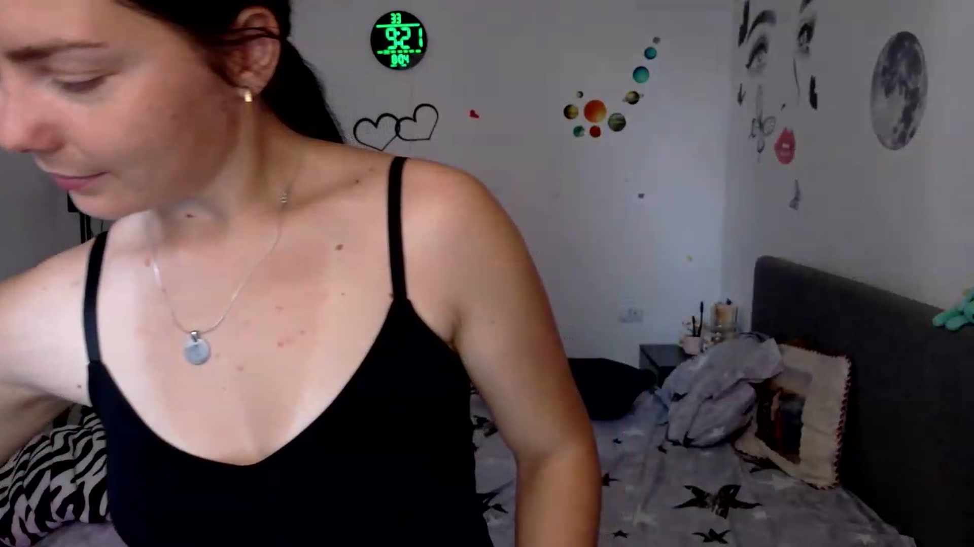 Gallery image thumbnail from YreneA's myfreecams stream on, 08/04/2026, 06:34 image 20 of 20