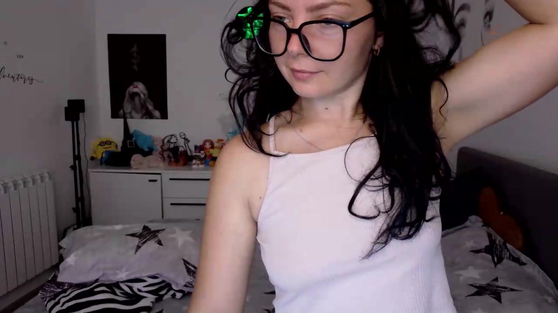 Gallery image thumbnail from YreneA's myfreecams stream on, 08/10/2026, 05:03 image 12 of 20