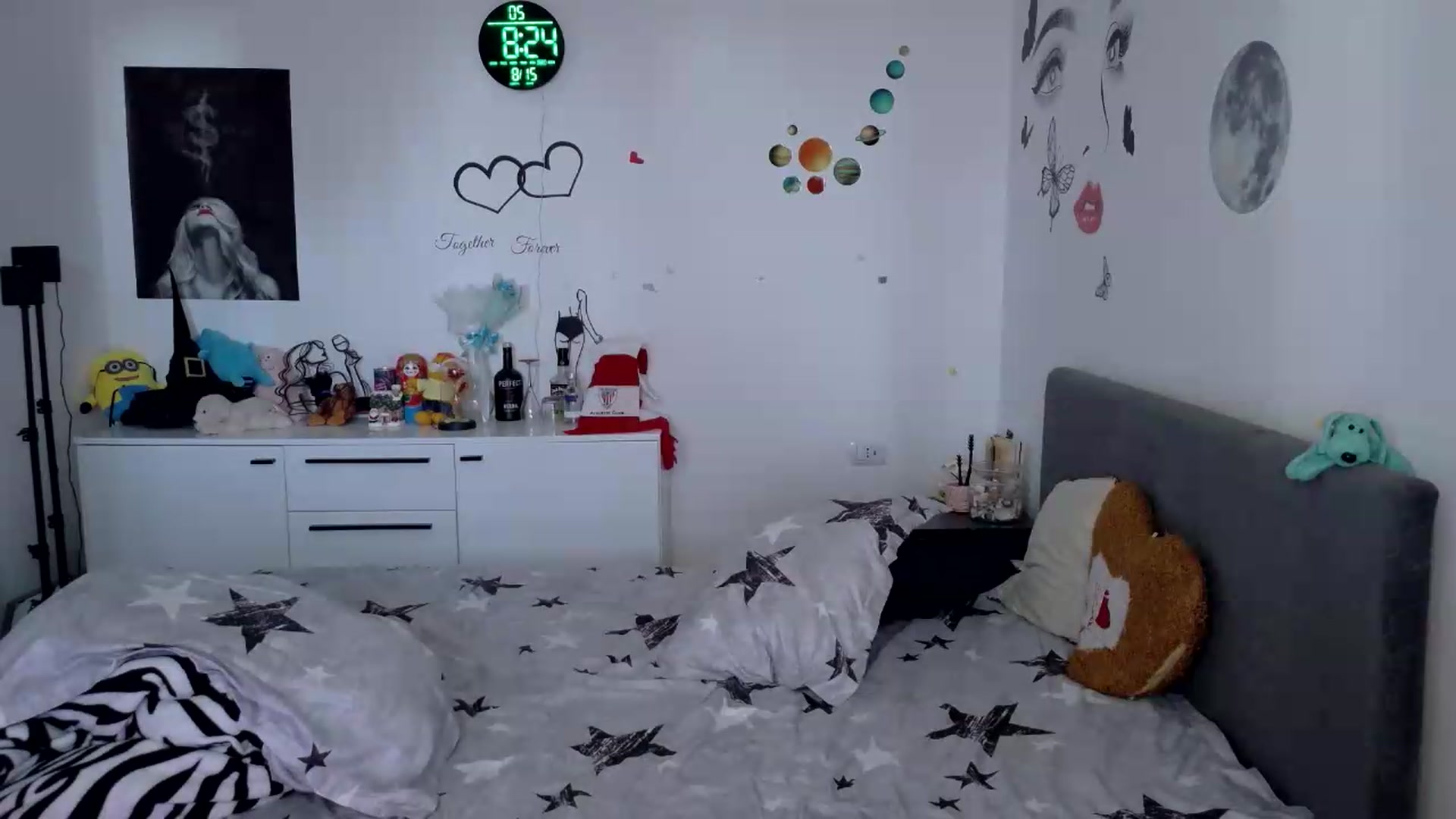 Gallery image thumbnail from YreneA's myfreecams stream on, 08/15/2026, 06:03 image 12 of 20
