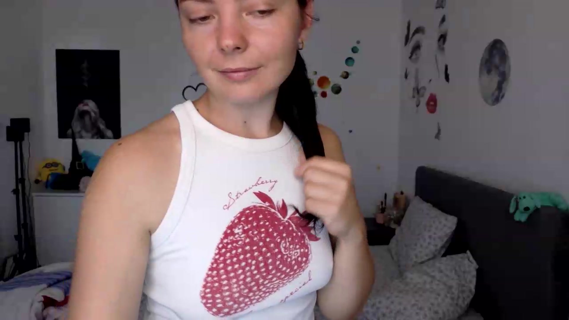 Gallery image thumbnail from YreneA's myfreecams stream on, 08/18/2026, 06:04 image 18 of 20