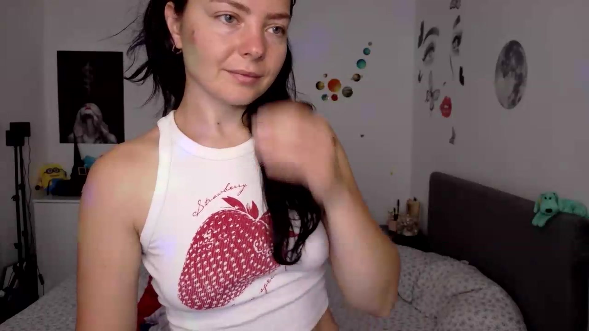 Gallery image thumbnail from YreneA's myfreecams stream on, 08/18/2026, 06:04 image 3 of 20