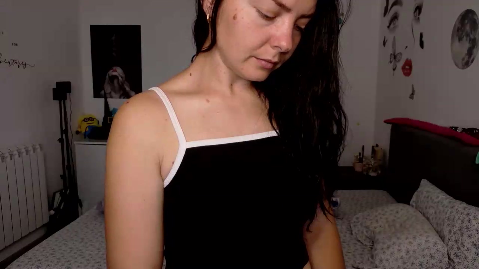 Gallery image thumbnail from YreneA's myfreecams stream on, 08/24/2026, 04:58 image 16 of 20