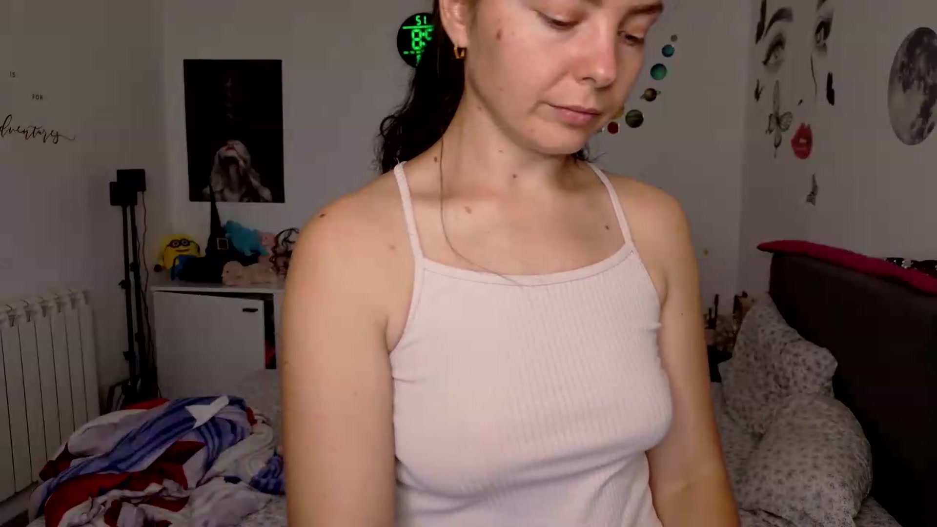 Gallery image thumbnail from YreneA's myfreecams stream on, 08/27/2026, 06:02 image 18 of 20