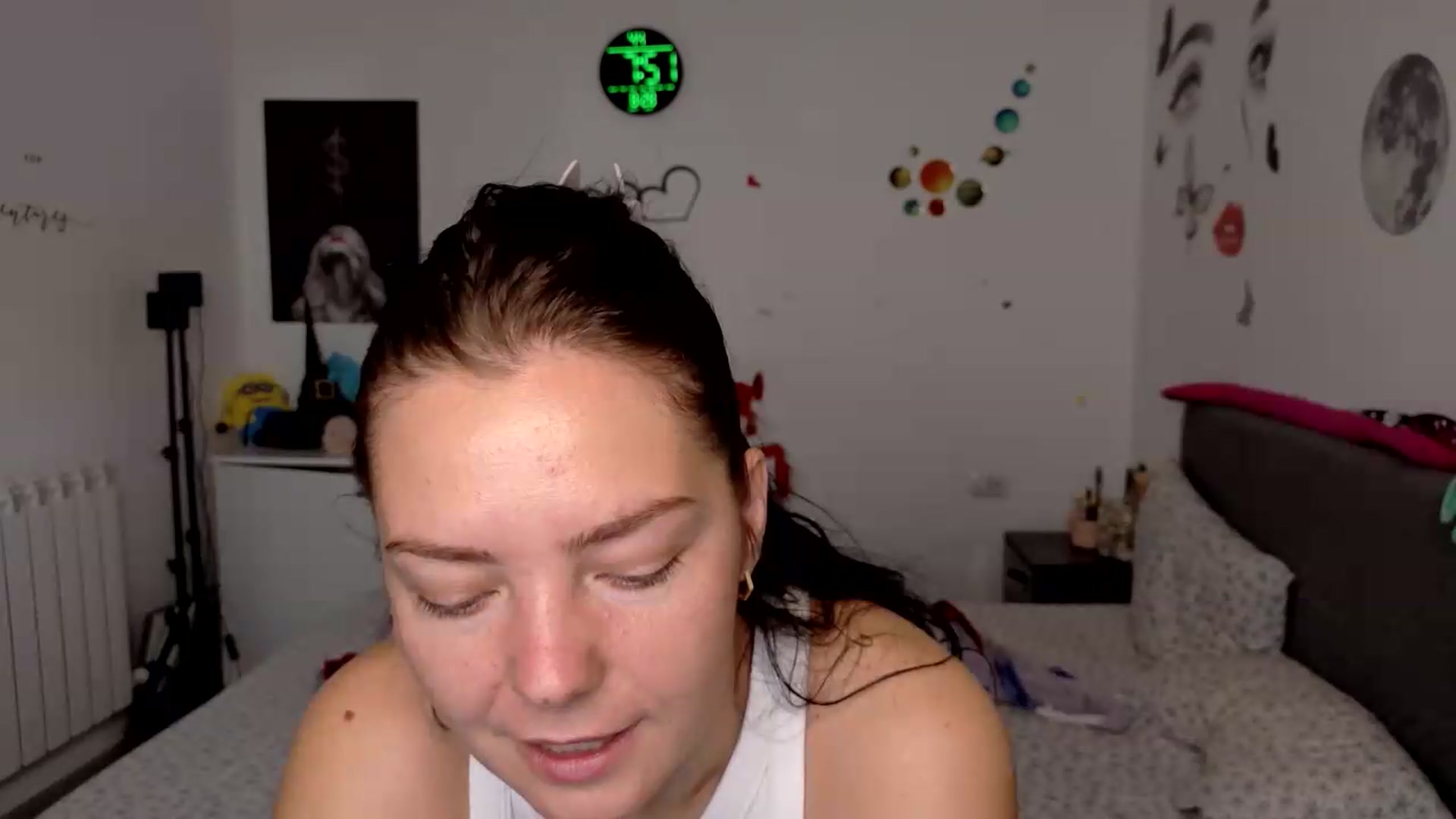Gallery image thumbnail from YreneA's myfreecams stream on, 08/28/2026, 05:27 image 12 of 20