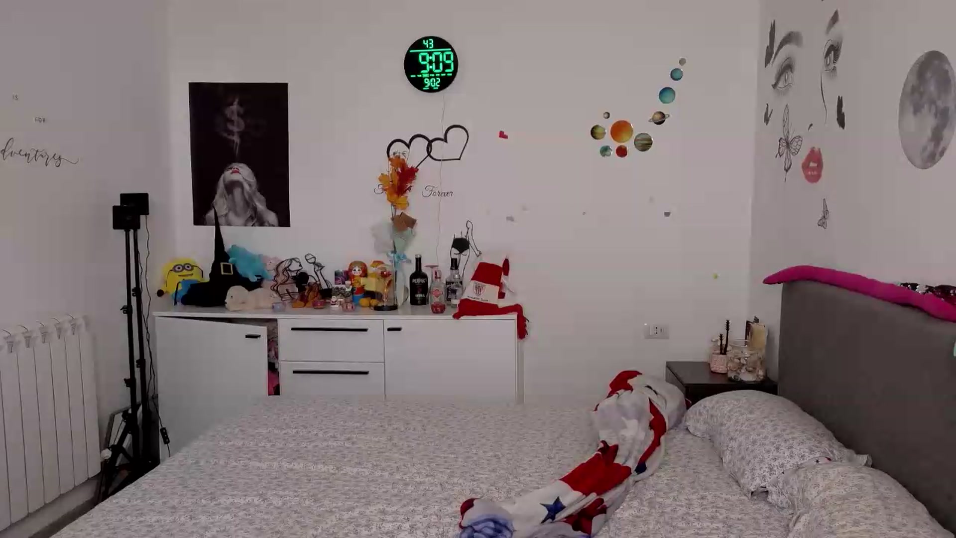 Gallery image thumbnail from YreneA's myfreecams stream on, 09/02/2026, 06:22 image 9 of 20