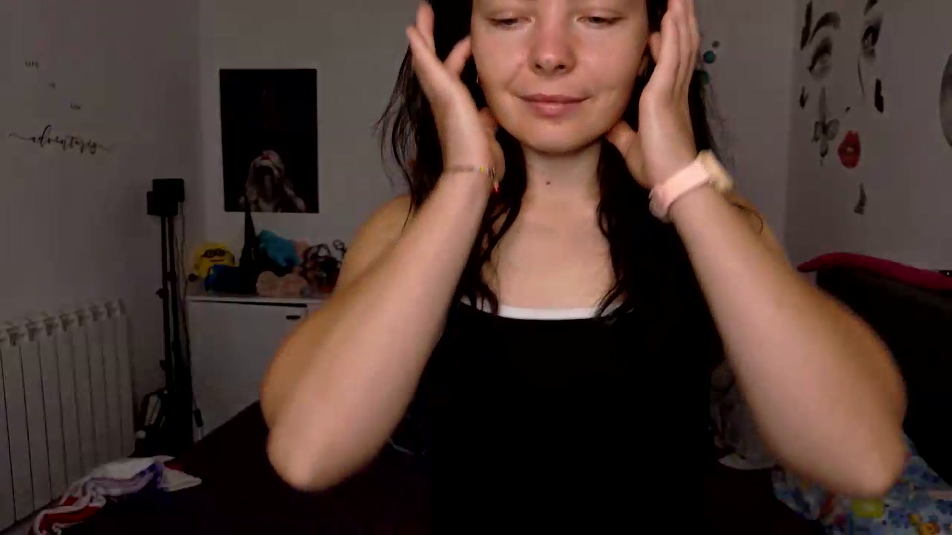 Gallery image thumbnail from YreneA's myfreecams stream on, 09/03/2026, 04:32 image 14 of 20