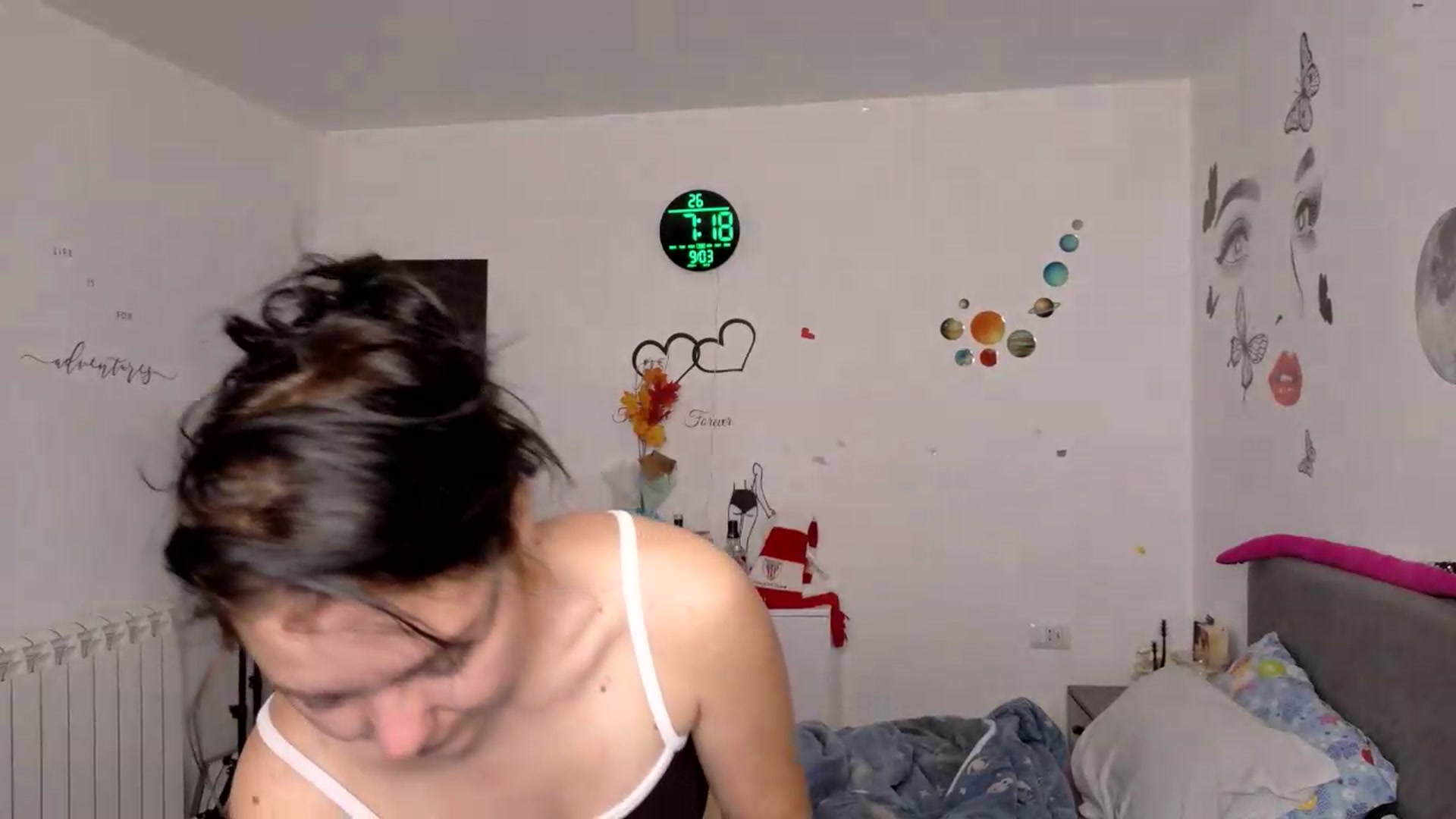 Gallery image thumbnail from YreneA's myfreecams stream on, 09/03/2026, 04:32 image 10 of 20