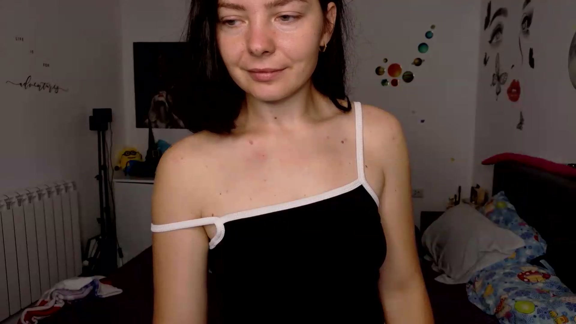 Gallery image thumbnail from YreneA's myfreecams stream on, 09/03/2026, 04:32 image 16 of 20