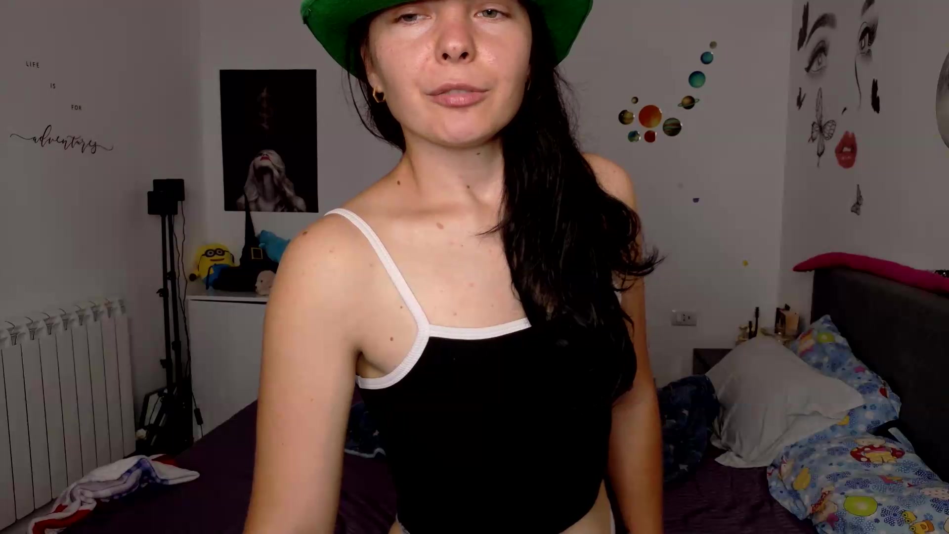 Gallery image thumbnail from YreneA's myfreecams stream on, 09/03/2026, 05:57 image 18 of 20
