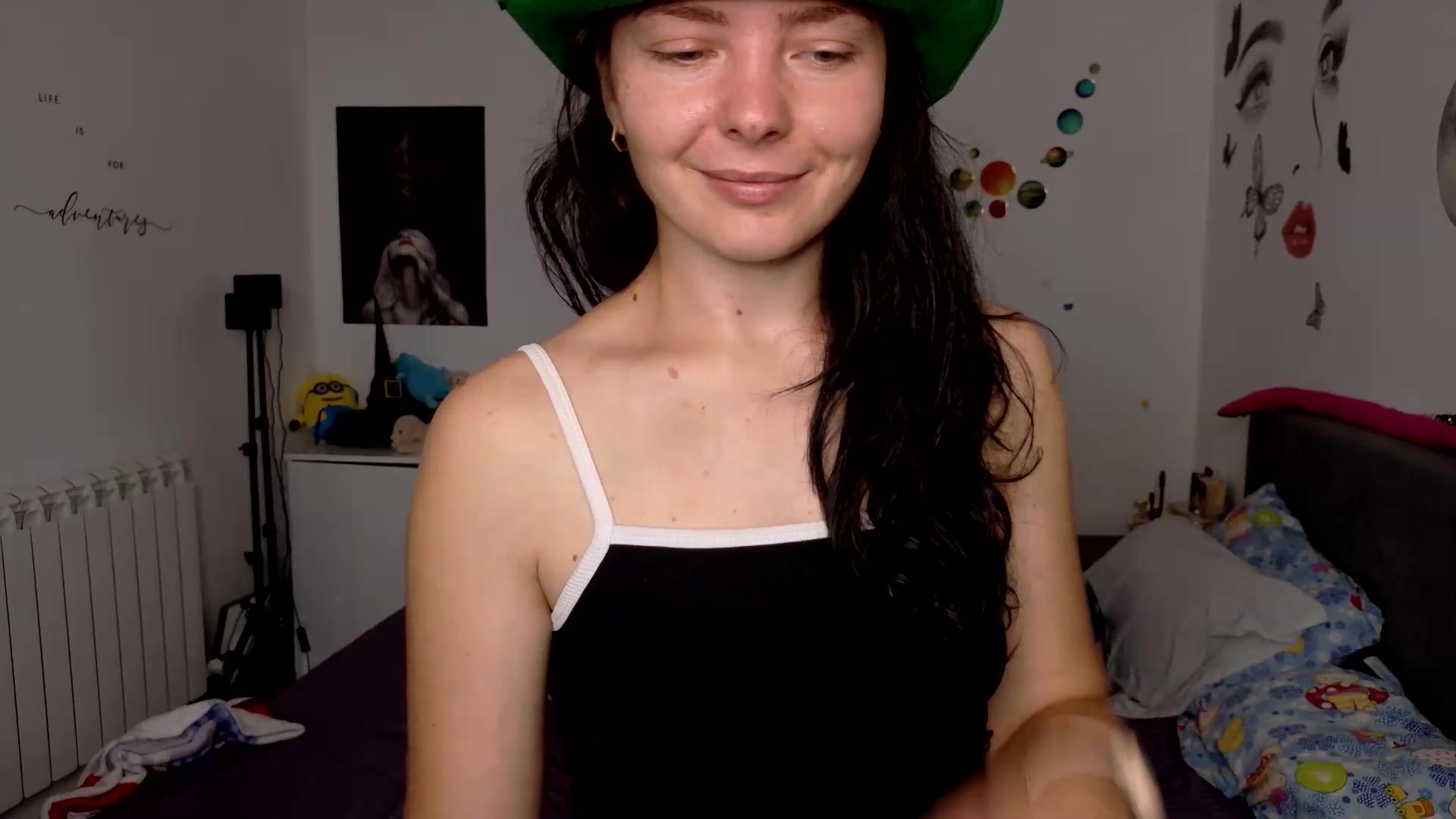 Gallery image thumbnail from YreneA's myfreecams stream on, 09/03/2026, 05:57 image 19 of 20