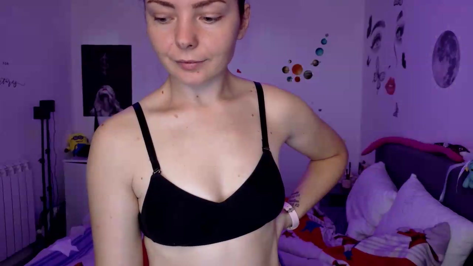 Gallery image thumbnail from YreneA's myfreecams stream on, 09/15/2026, 05:55 image 15 of 20