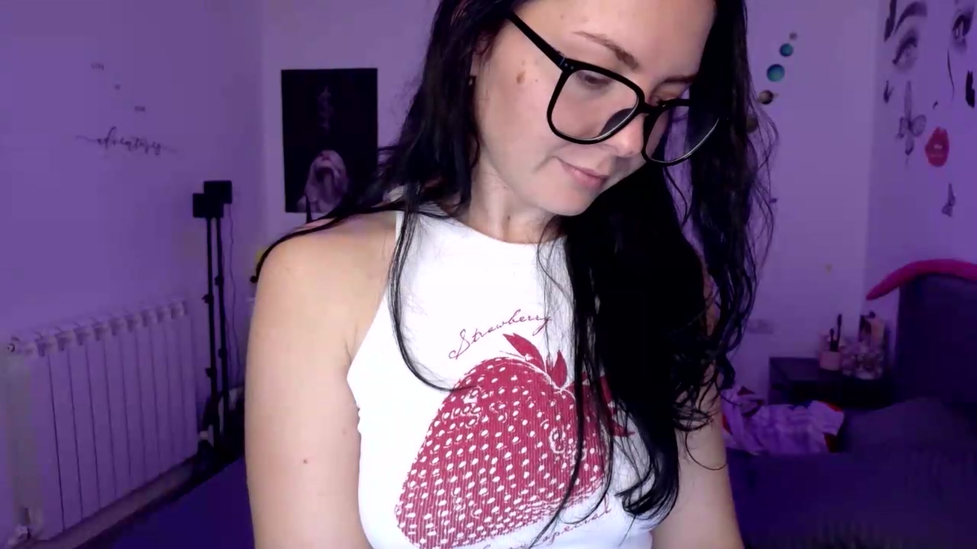 Gallery image thumbnail from YreneA's myfreecams stream on, 09/16/2026, 06:16 image 18 of 20