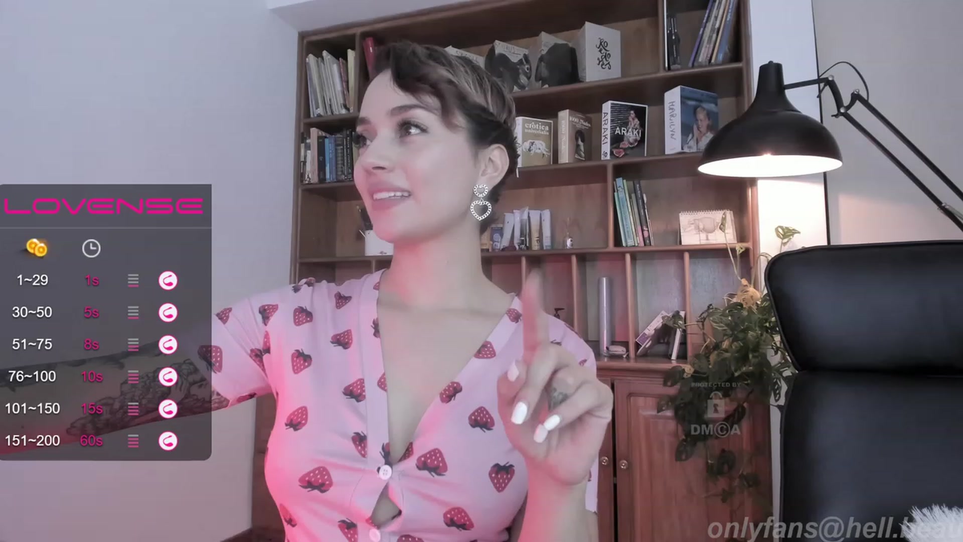 Gallery image thumbnail from Ysabeau's myfreecams stream on, 11/21/2022, 04:26 image 2 of 20