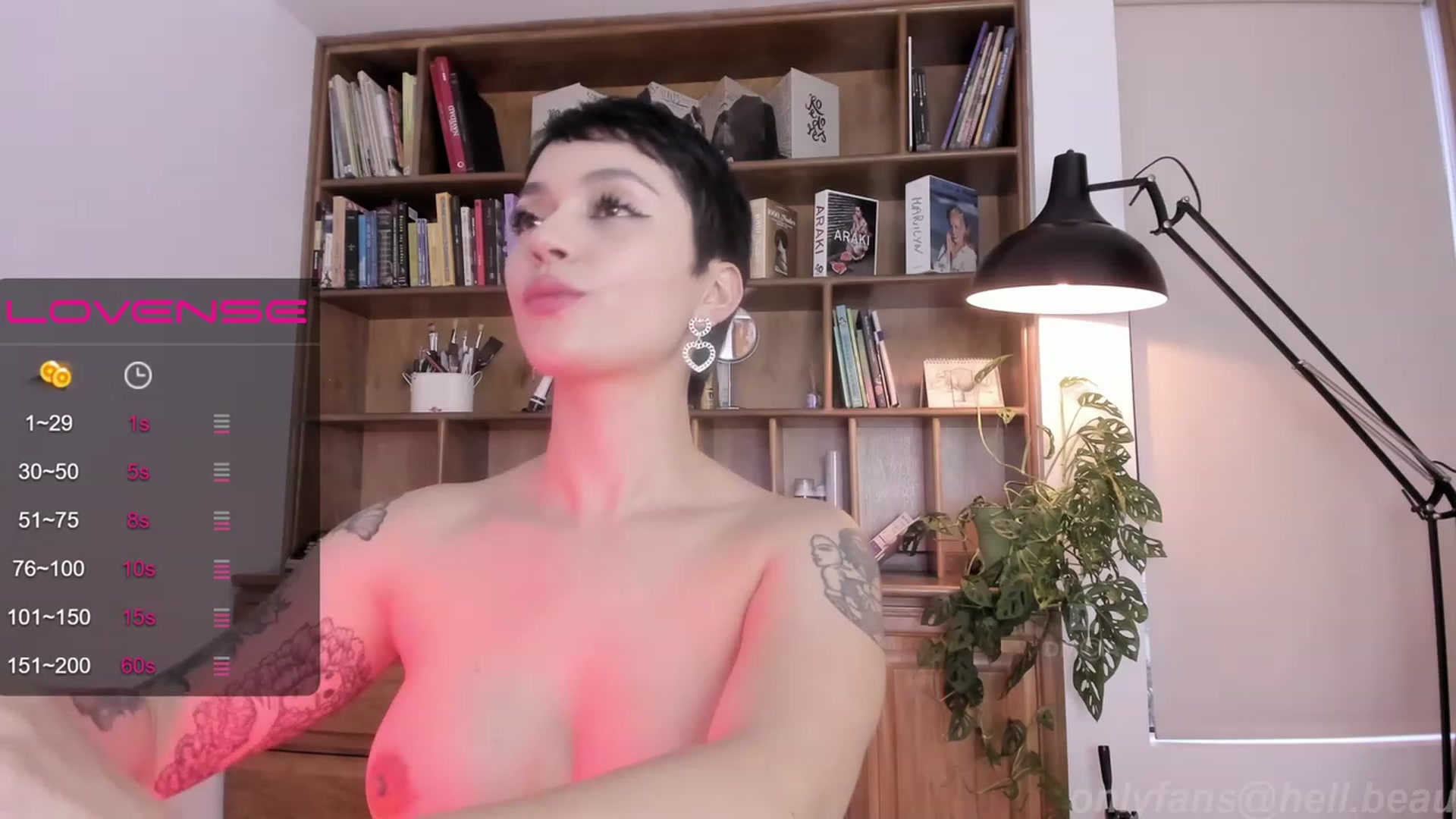 Gallery image thumbnail from Ysabeau's myfreecams stream on, 11/24/2022, 22:46 image 19 of 20
