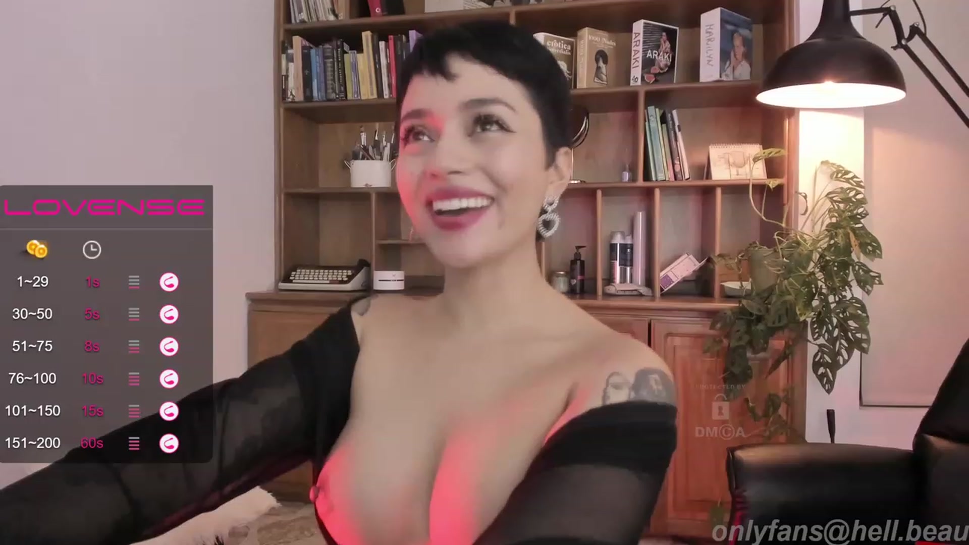 Gallery image thumbnail from Ysabeau's myfreecams stream on, 11/27/2022, 01:04 image 14 of 20