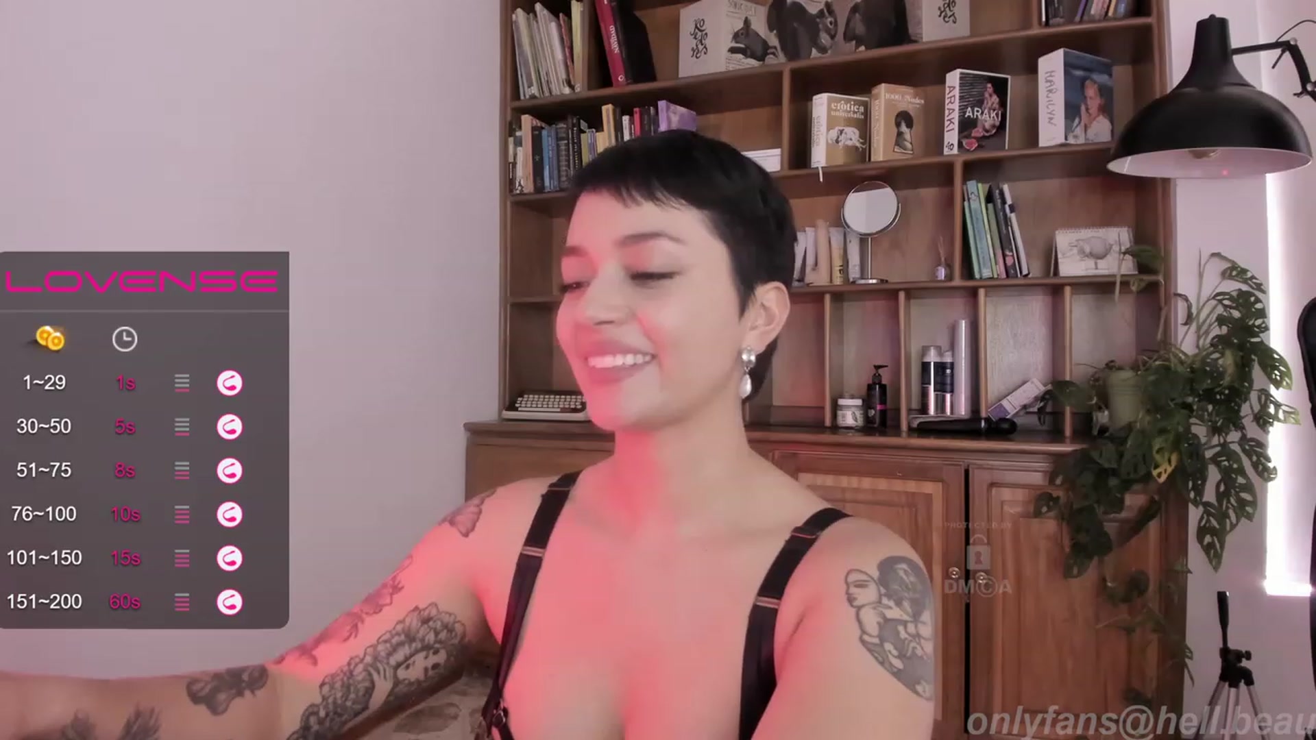 Gallery image thumbnail from Ysabeau's myfreecams stream on, 11/29/2022, 17:25 image 15 of 20