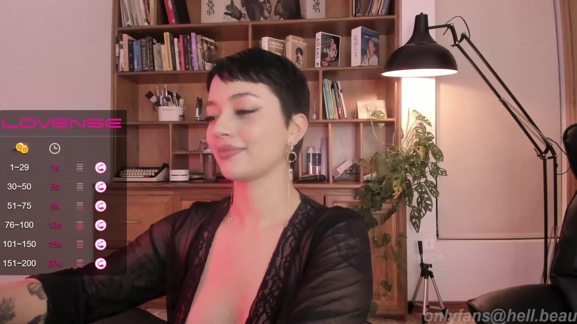 Gallery image thumbnail from Ysabeau's myfreecams stream on, 12/01/2022, 01:23 image 4 of 20