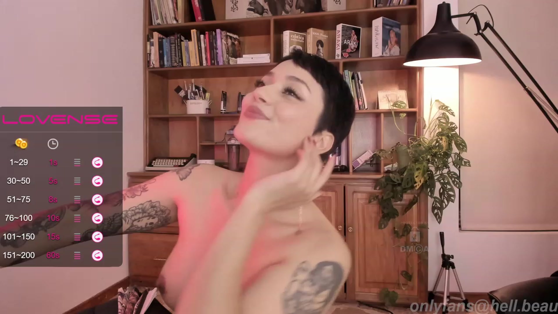Gallery image thumbnail from Ysabeau's myfreecams stream on, 12/01/2022, 01:23 image 5 of 20