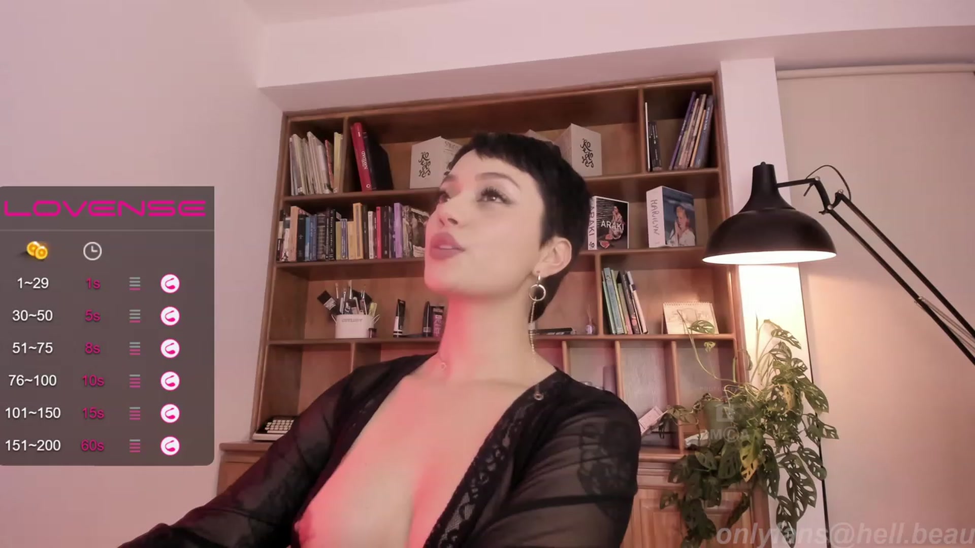 Gallery image thumbnail from Ysabeau's myfreecams stream on, 12/01/2022, 01:23 image 7 of 20