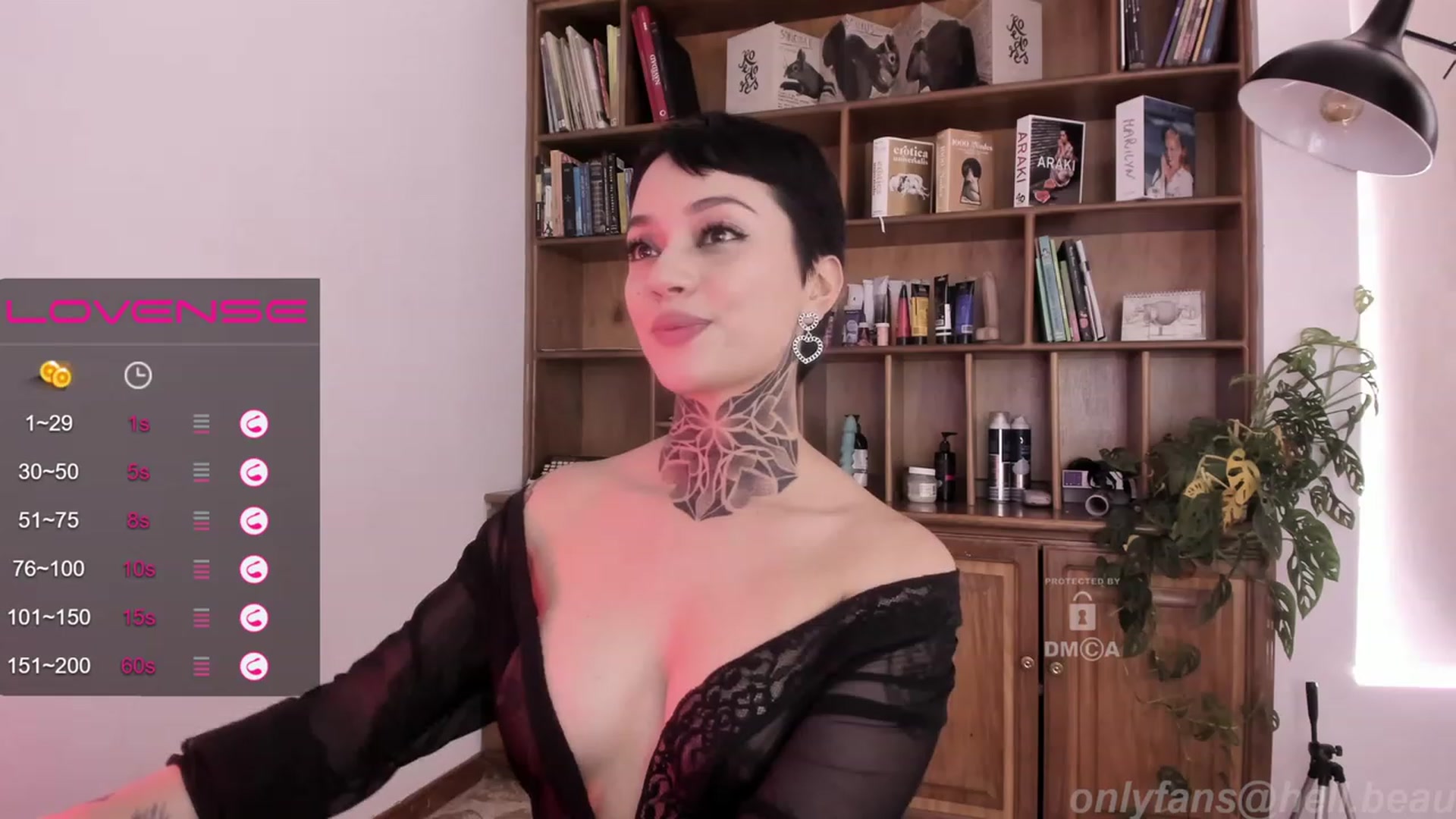 Gallery image thumbnail from Ysabeau's myfreecams stream on, 12/06/2022, 17:09 image 18 of 20