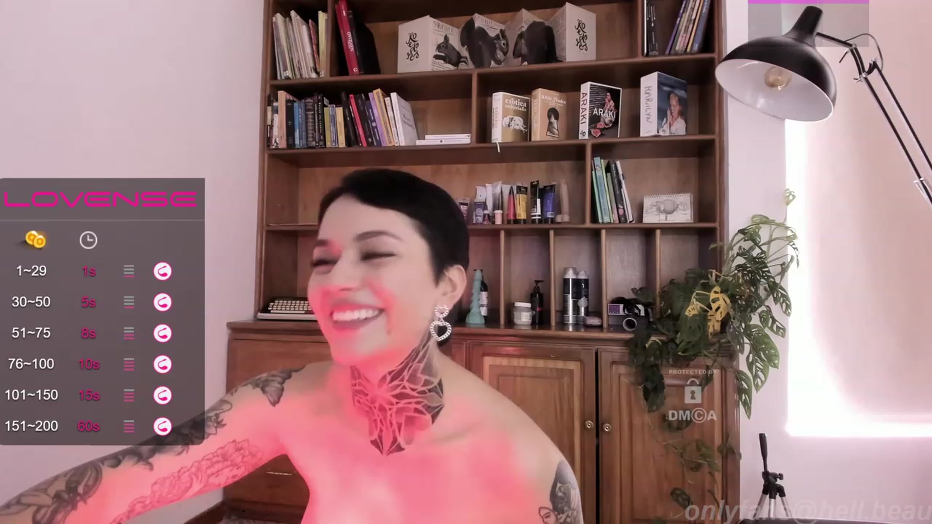 Gallery image thumbnail from Ysabeau's myfreecams stream on, 12/06/2022, 17:09 image 11 of 20