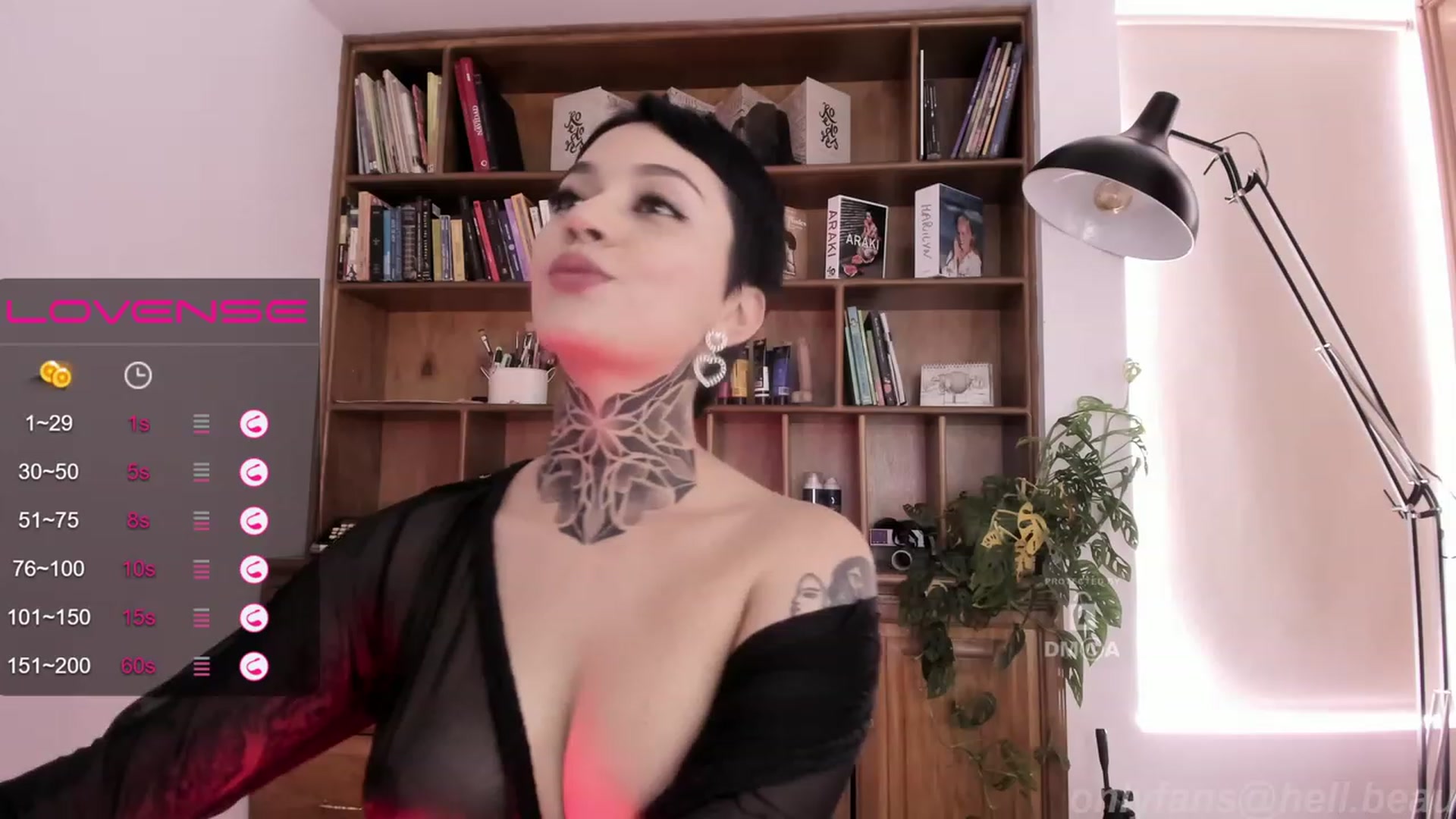 Gallery image thumbnail from Ysabeau's myfreecams stream on, 12/06/2022, 17:09 image 13 of 20