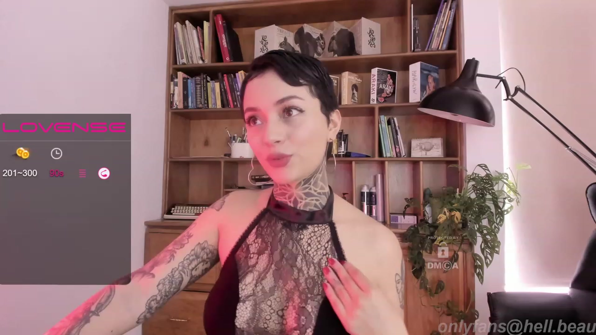 Gallery image thumbnail from Ysabeau's myfreecams stream on, 12/10/2022, 18:51 image 6 of 20