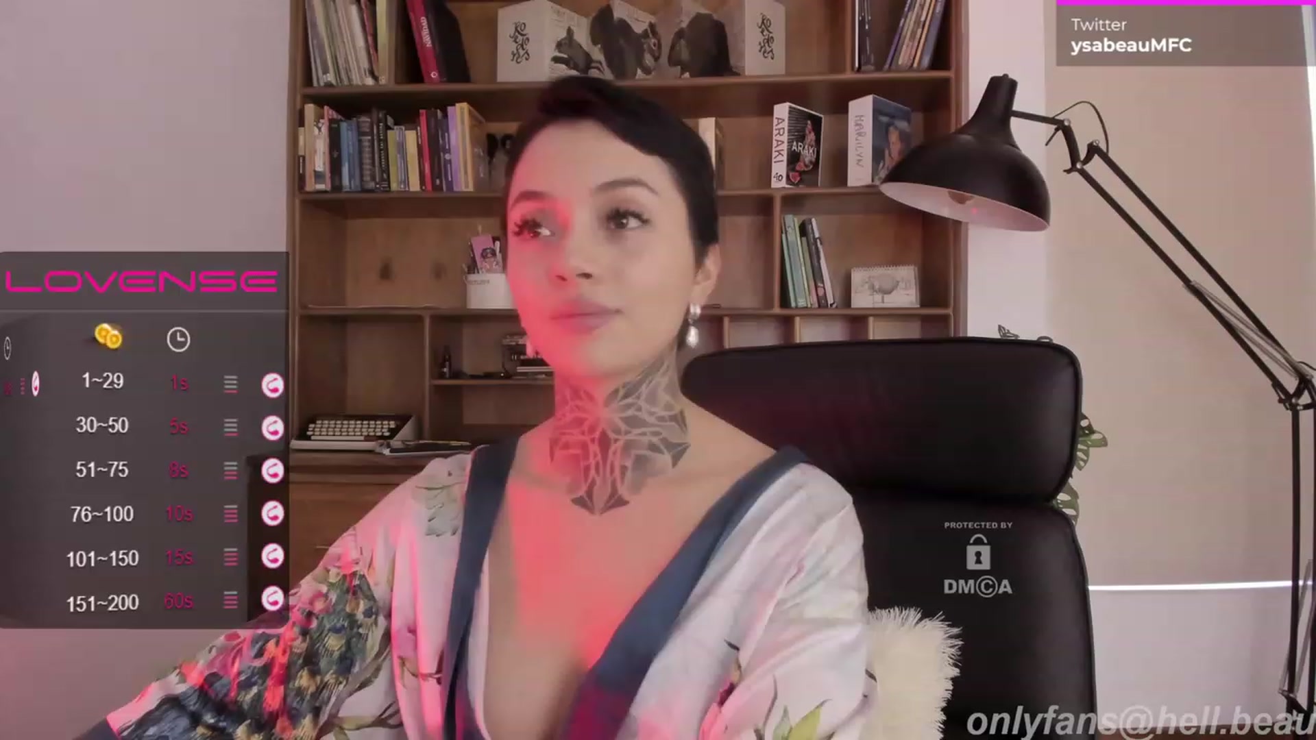 Gallery image thumbnail from Ysabeau's myfreecams stream on, 12/21/2022, 23:05 image 10 of 20