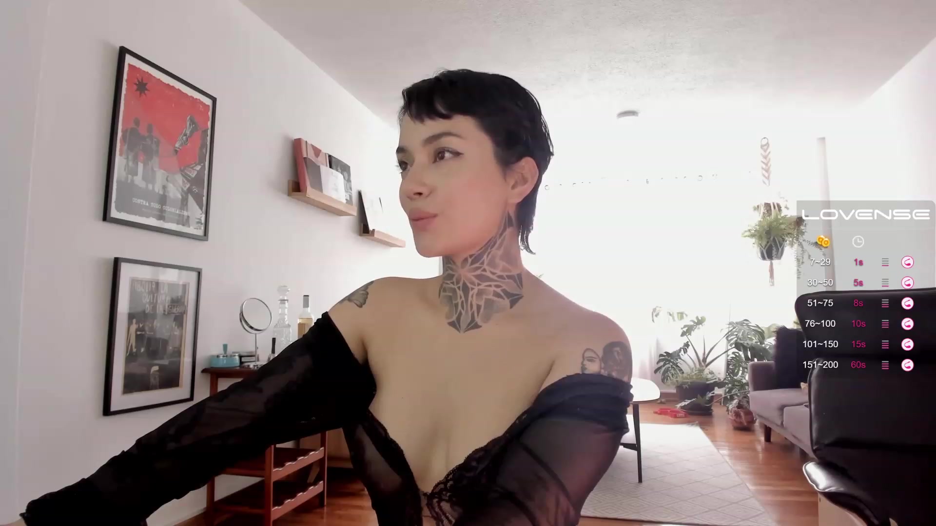 Gallery image thumbnail from Ysabeau's myfreecams stream on, 05/08/2023, 18:40 image 16 of 20